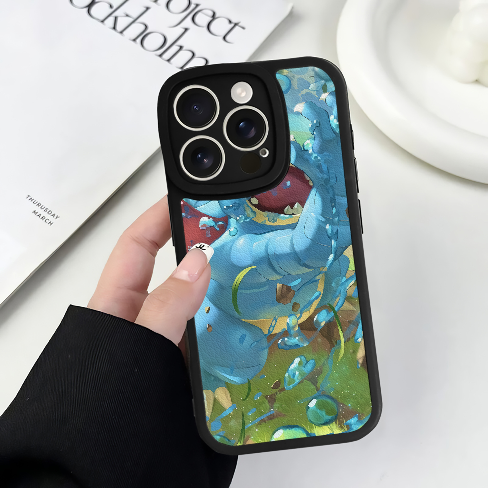 （画像用） ポケットモンスター Pokémon 【iPhone 16シリーズ対応】シリコンスマホケース（レザー調） 材質：シリコン
